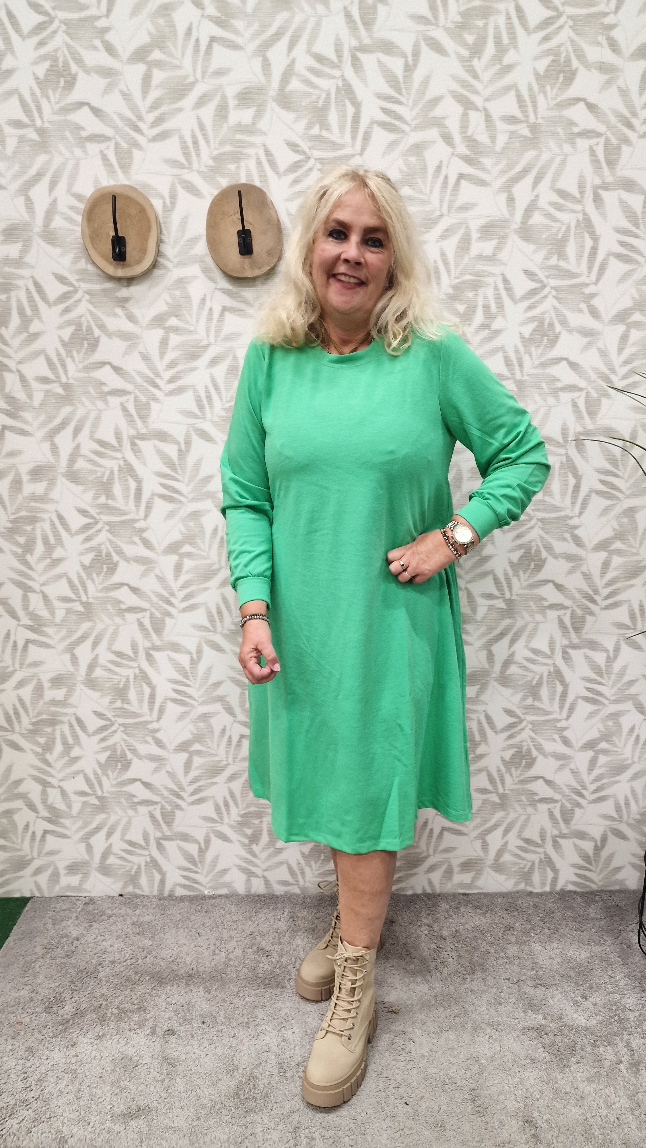 A- Shape Dress Carcaia Island green