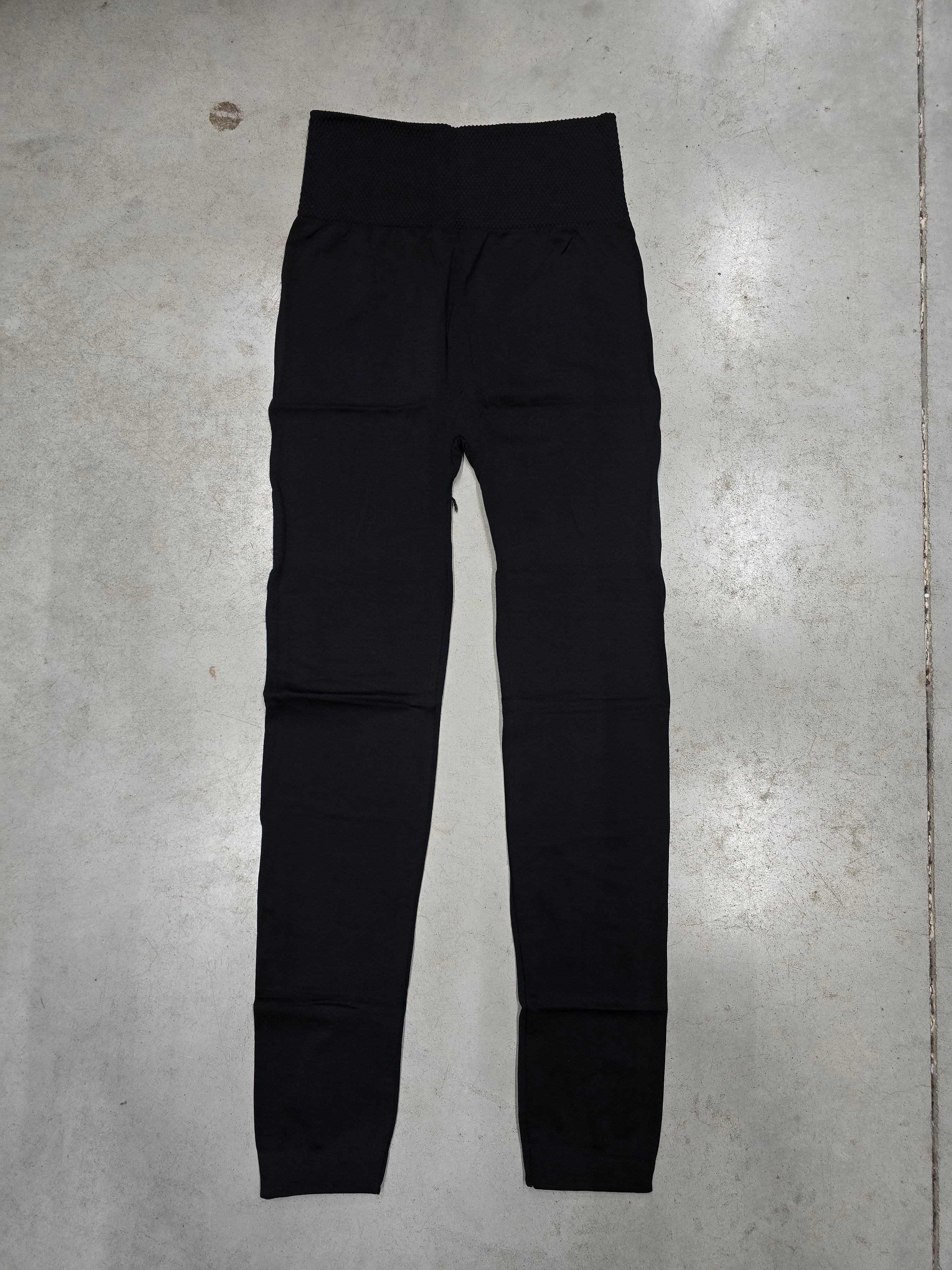 Tientje Legging Zwart t/m 50