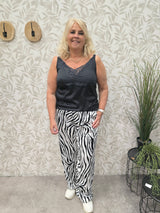 Singlet op Cardarlene Black