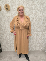 Jurk Hopke met roezel Lange mouw Camel  t/m 50