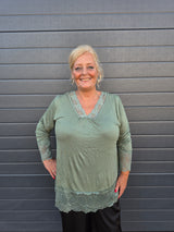 Shirt Lange mouw Caro Lace Olijf groen t/m 50