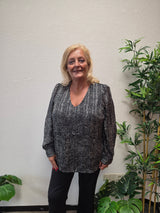 V - Neck Blouse VMC Nabila print Topiaca