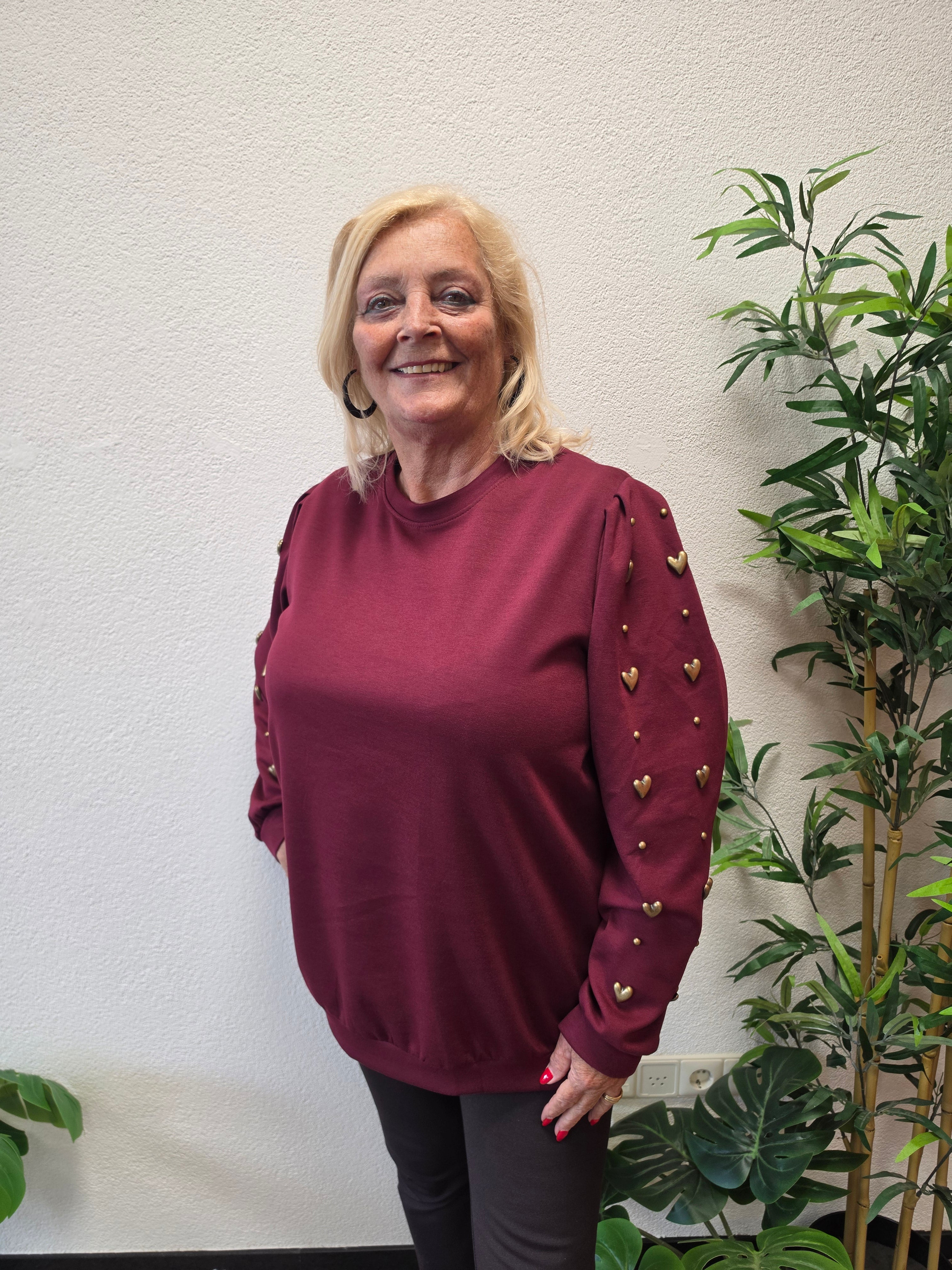 Sweat Trui Stut op de mouw Hart Bordeaux t/m 48