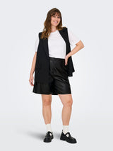 Cartricia leather short Black