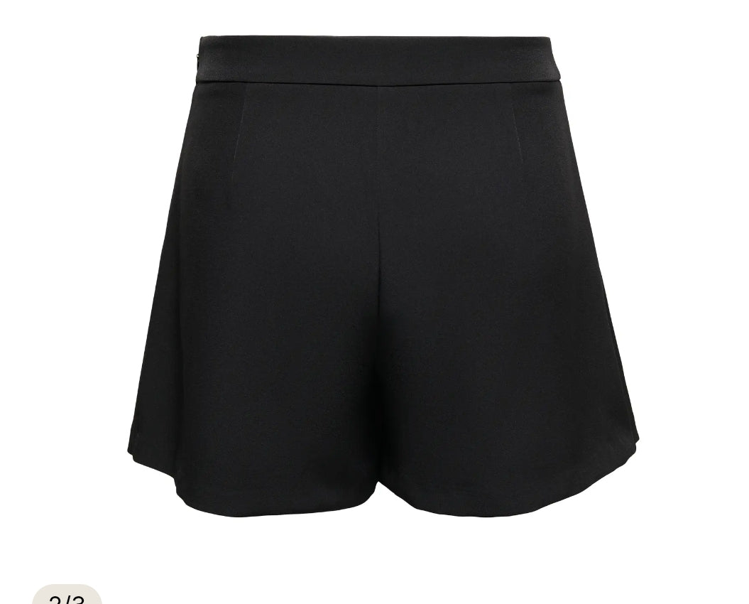 Pleat Skort (Broekrokje) Carelly Black