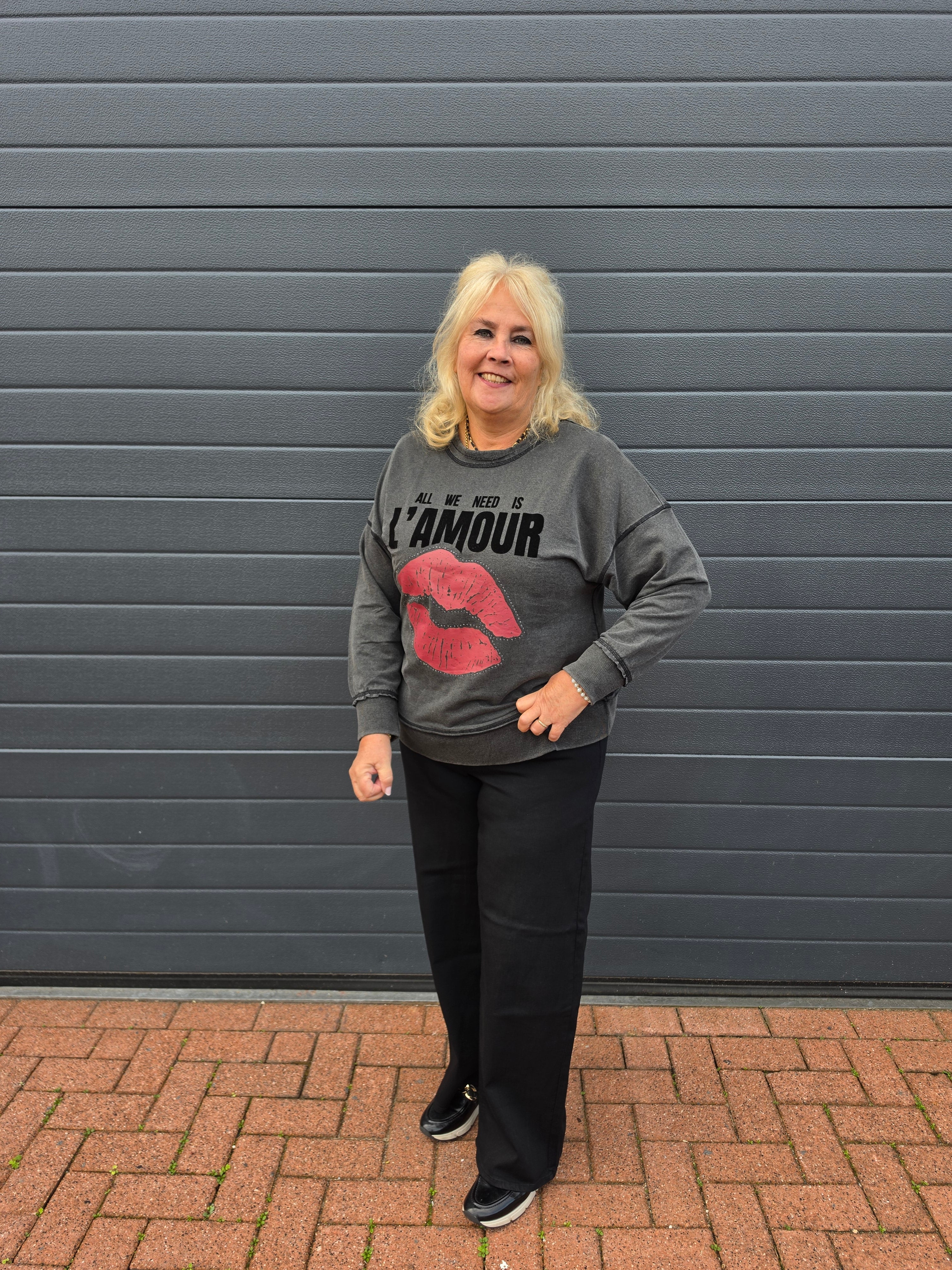 Sweat Trui Carisolde Lipa ? Amour Black Acid washing