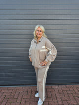 2 Delige Sweat Set Fine Taupe t/m 54