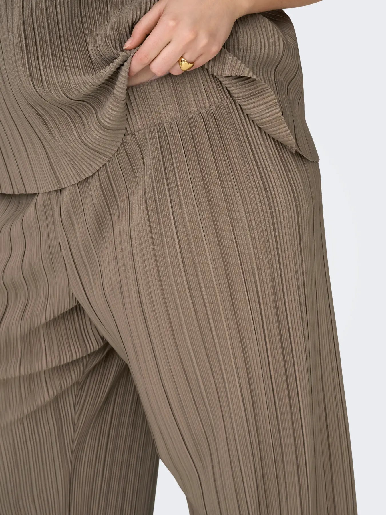Plisse Broek Carravenna Caribou